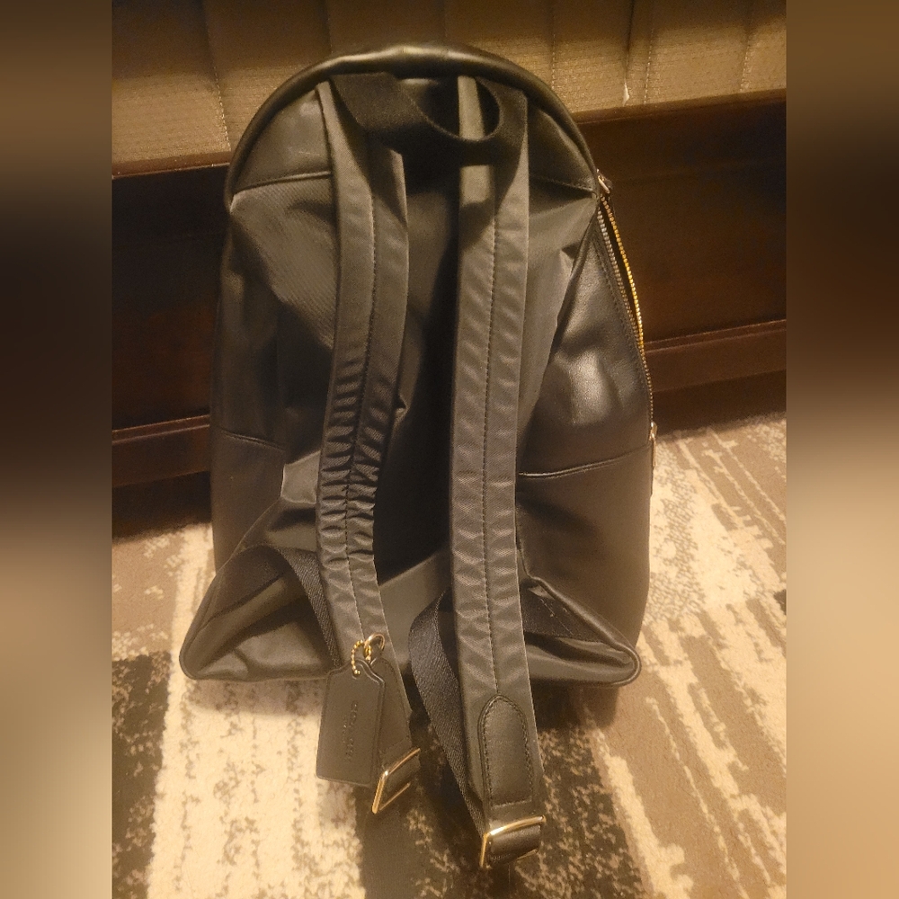 Coach backpack - Picture 2 of 2
